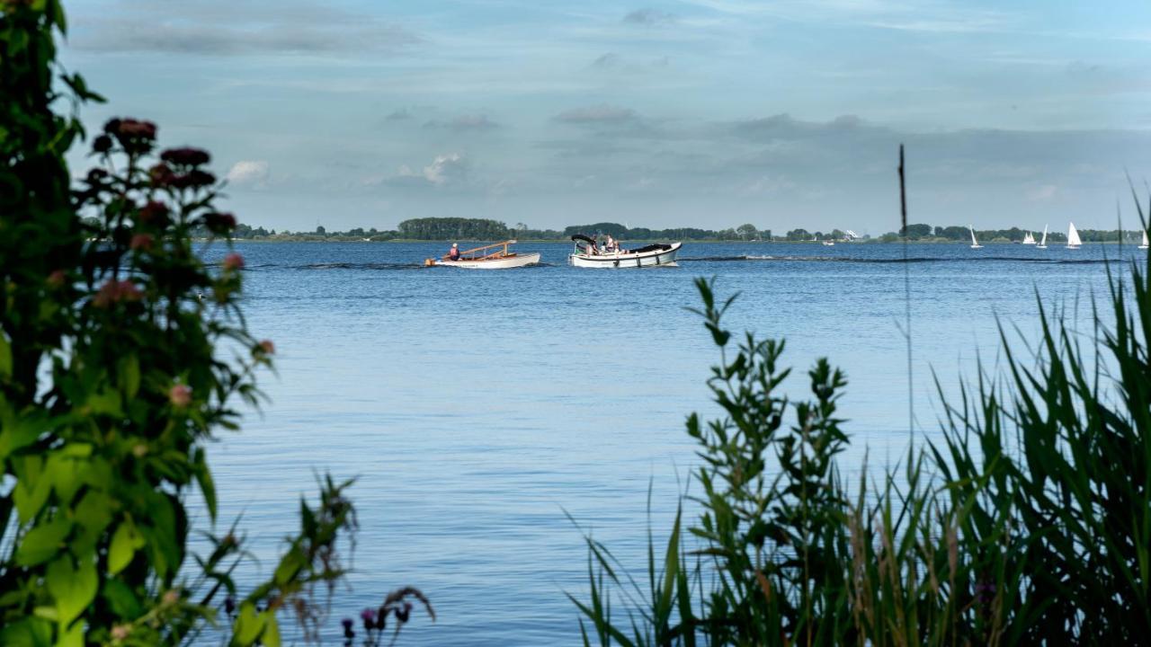 Welcome In - Houseboat 'Elysium' Met Eigen Aanlegsteiger Sneek - Offingawier Luaran gambar